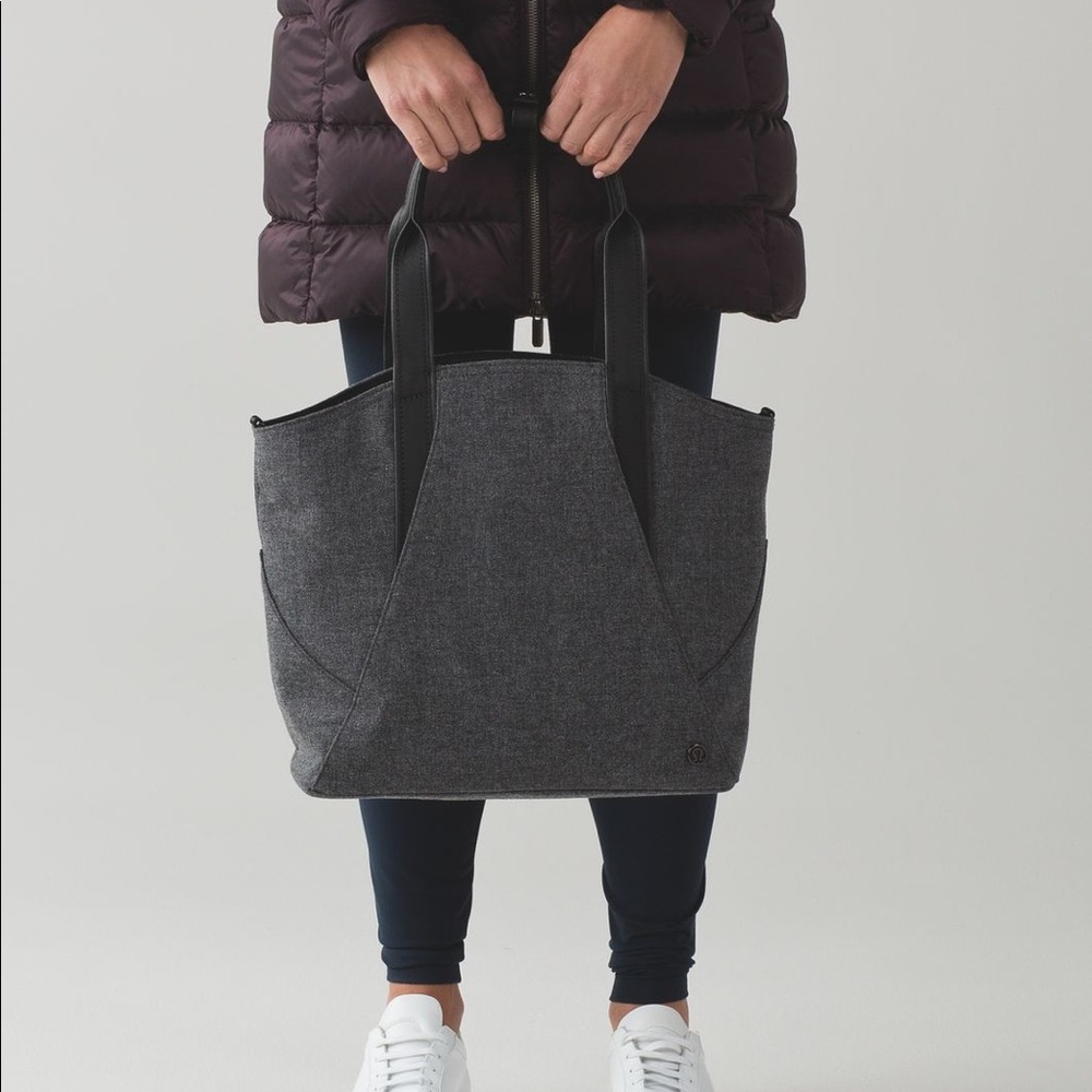 Lululemon All Day Tote with Pouch in Heather Gray